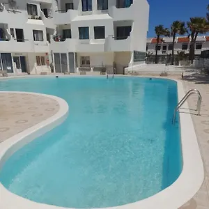 https://casita-paraiso-100.in-canary-islands.com
